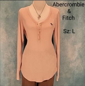 Abercrombie & Fitch Long Tail Stretch Sweater in Pink w/ Embroidered Logo